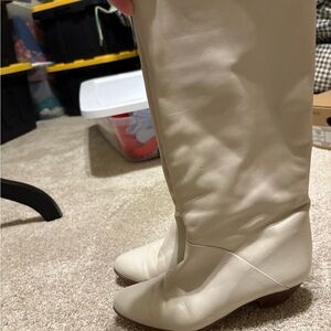 Vintage Cat's Paw Elegant White Women's Boots